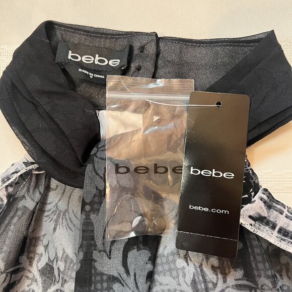 💥SALE bebe NWT Cold Shoulder Ruffle Top Ghost Lace 1 Size S Black White Gry - Picture 8 of 15